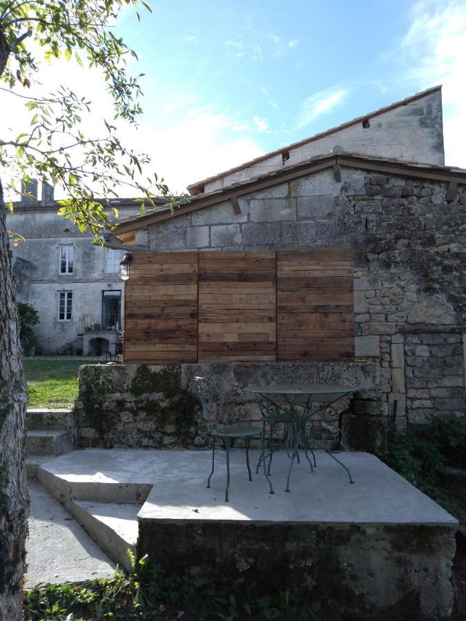 Villaboe * Villebois-Lavalette